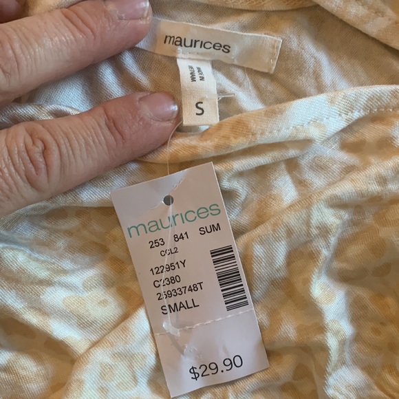 Maurices. - Picture 3 of 3